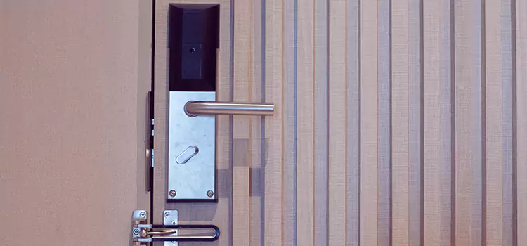 Installing a Maglock Center Point